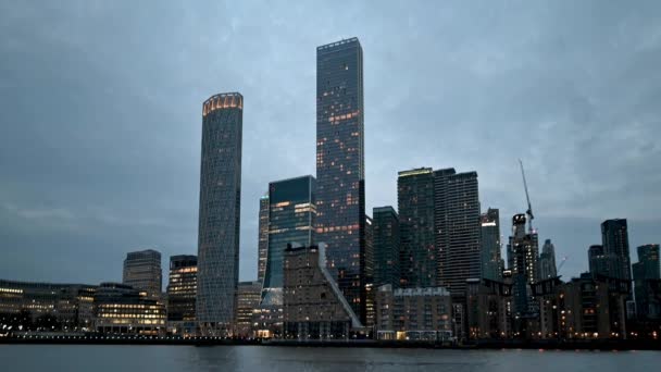 Thames Evening Time Lapse Canary Wharf Boat Going London United — Stok video