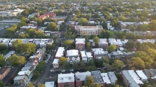 Historic Museum District Golden Hour Richmond Virginia Usa Aerial Flyover — Stok video