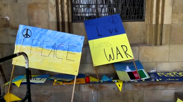 Close Shot Ukrainian Sign War Peace More Love City Ukraine — Wideo stockowe