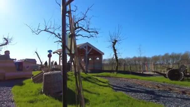 Pov Cabalgando Auto Propulsando Atracción Ferroviaria Fien Teun Través Los — Vídeo de stock