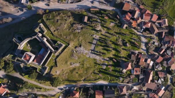 Aerial Top Sideways Lindoso Castle Village Portugal — стоковое видео
