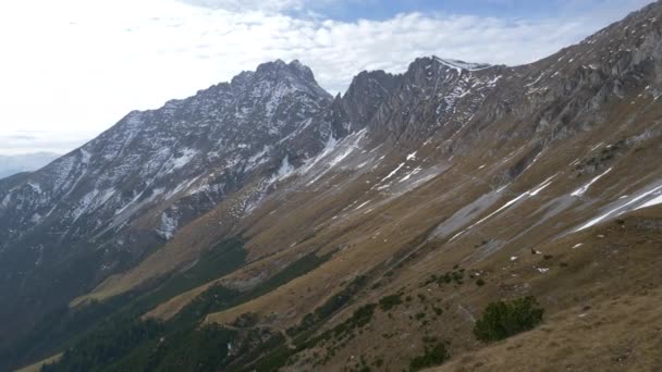Innsbruck North Chain Nordkette Slow Pan Majestic Mountain Range — стоковое видео