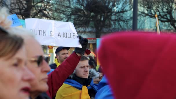 Путин Знак Убийца Знак Протеста Против Вторжения России Украину — стоковое видео