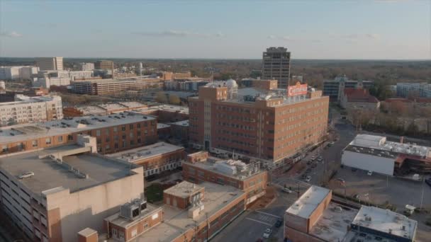 Aerial Panoramic View Durham City American Flag Waving Wind Building — Stockvideo