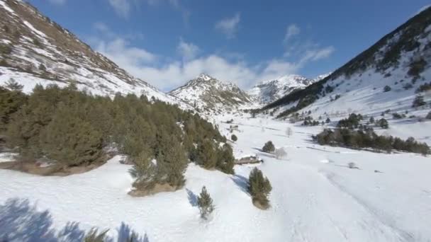 Drone Flying Snowcapped Landscape Pyrenees Mountains Andorra Aerial Fpv — стоковое видео