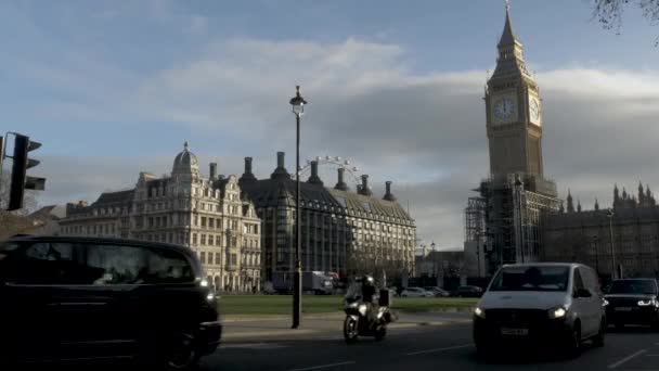 Shot Overlooking Parliament Square Distant Portcullis House Being Shadowed Beautifully — Video Stock