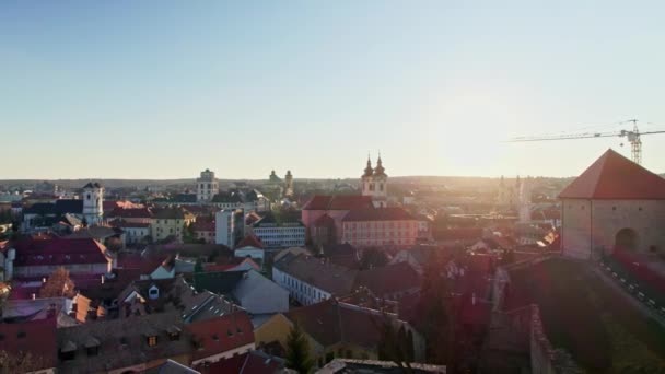 Drone Moving Forward Buildings Eger Hungary — Vídeos de Stock