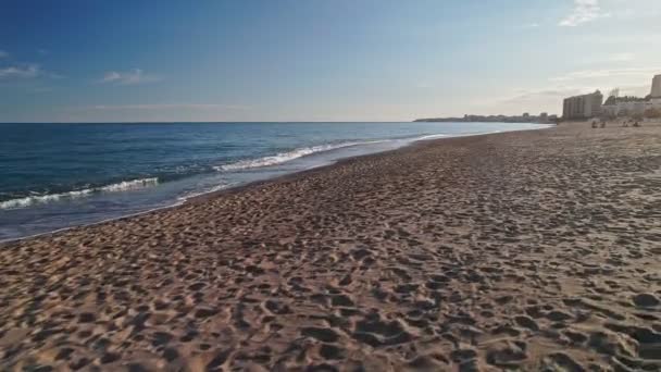 Promenader Längs Stranden Benalmadena Spanien — Stockvideo