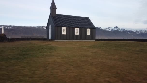 Beroemde Bakirkja Budir Zwarte Kerk Ijsland — Stockvideo