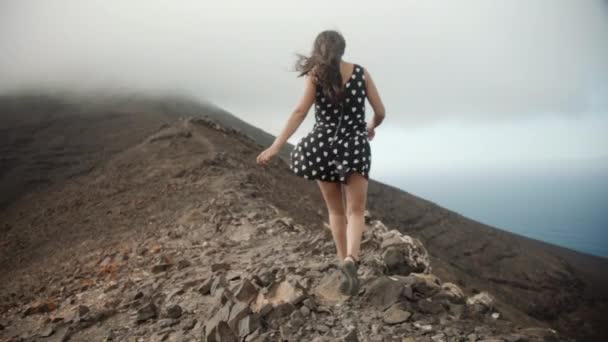 Young Woman Walking Crest Mountain Fuerteventura Canary Island Spain Dress — Stock Video