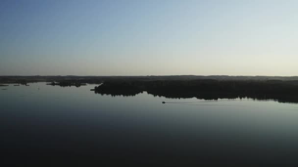 Tramonto Foto Aerea Una Piccola Città Con Molti Parchi Verdi — Video Stock