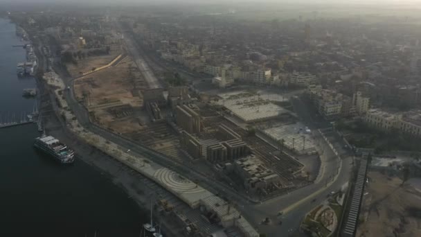 Drohnenaufnahmen Des Luxor Tempels Bei Sonnenaufgang Luxor Ägypten — Stockvideo