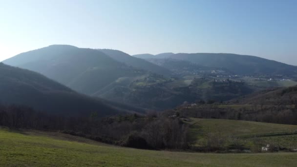 Hills Forrest Meadow Fields Sunset Italy Marken Umbria Italian Town — Stok video