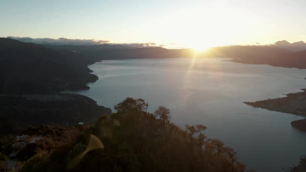 Tranquil Scenery Mountain Peaks Rostro Maya Guatemala Aerial Shot — Vídeos de Stock