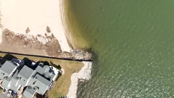 Top Drone View Directly Shore Great Bay Bay Shore Sunny — Stock Video