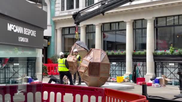 Instalación Artística Huérfanos Cullum Street Londres Huérfanos Vemos Cómo Artista — Vídeo de stock