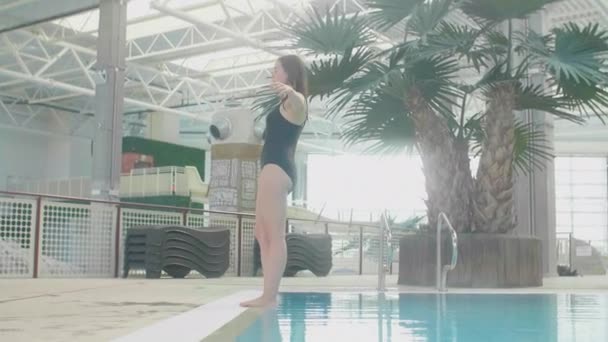 Young Sexy Attractive Woman Let Herself Fall Swimming Pool Water — Stock video