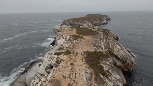 Ilha Fora Νησί Δίπλα Στο Ilha Baleal Νησί Στα Νερά — Αρχείο Βίντεο