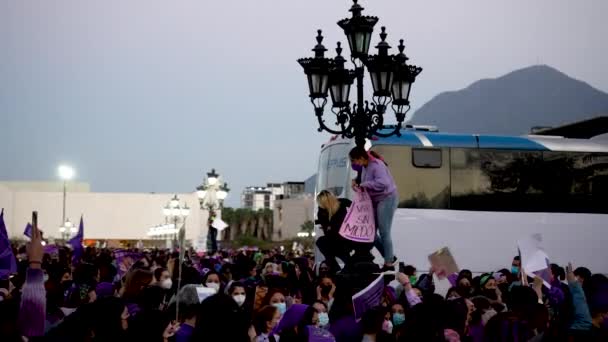 Monterrey Meksyk Marca 2022 Meksykanki Maszerują Okazji Międzynarodowego Dnia Kobiet — Wideo stockowe