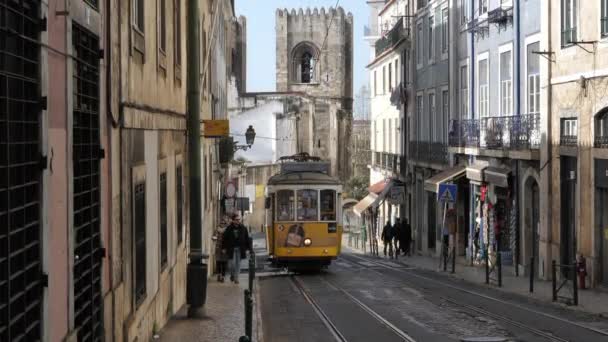Lisbon Tram Bica Funicular Lift Going Uphill Railway Line Lisbon — ストック動画