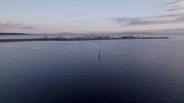 Tsawwassen Ferries Terminal Port Vancouver Canada Aerial Approach Harbour Boat — Stockvideo