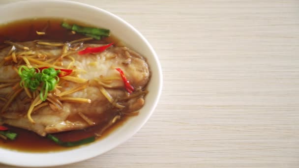 Gestoomde Vis Met Sojasaus Aziatische Keuken — Stockvideo