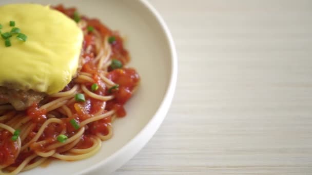 Spaghetti Pomodoro Con Amburgo Formaggio — Video Stock