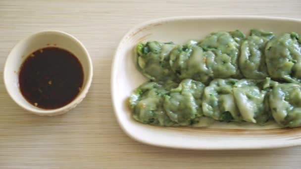 Ångkokt Gräslök Dumplings Med Sås Asiatisk Mat Stil — Stockvideo