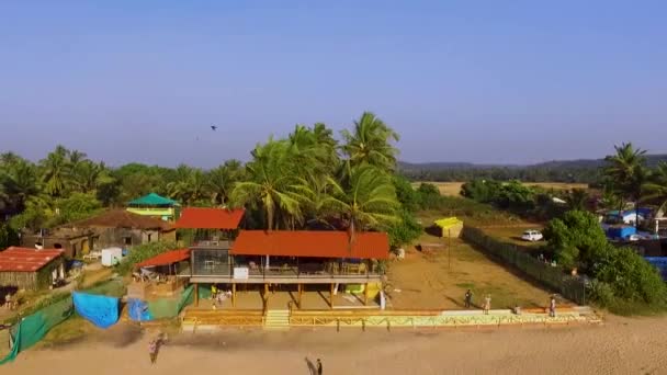 Sebuah Drone Ditembak Pantai Anjuna Goa India — Stok Video
