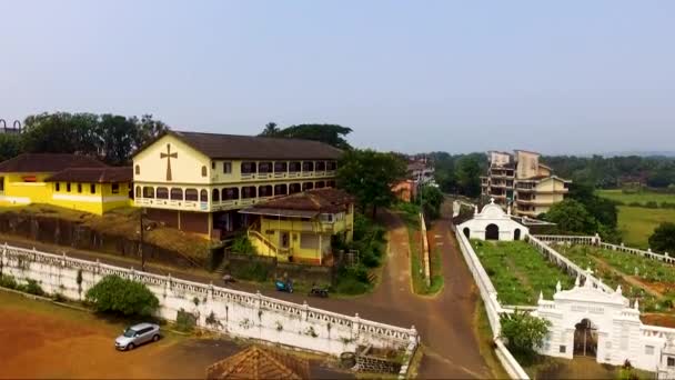 Drone Shot Flying Streets Aldona Goa India — стоковое видео