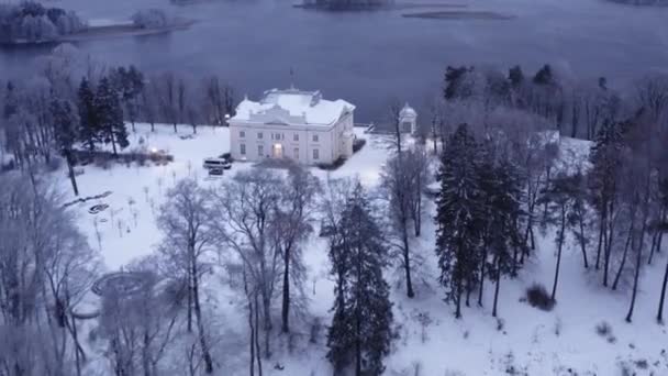 Drone Luchtbeelden Van Het Trakai Manor Winter Tijd Nacht Met — Stockvideo