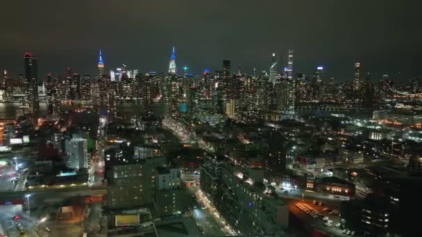 Aerial View High Long Island City New York Night Drone — Vídeos de Stock