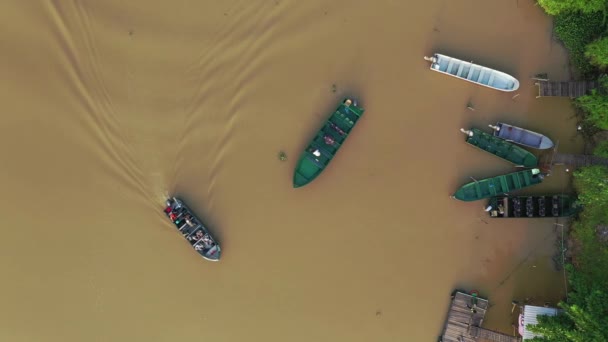 Drone View Fisherman Cleaning His Boat Another Boat Tourist Passing — 비디오