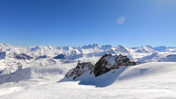 Aerial Shot Piste Ski Slope Moving Beautiful Rock Formation Some — Vídeo de Stock