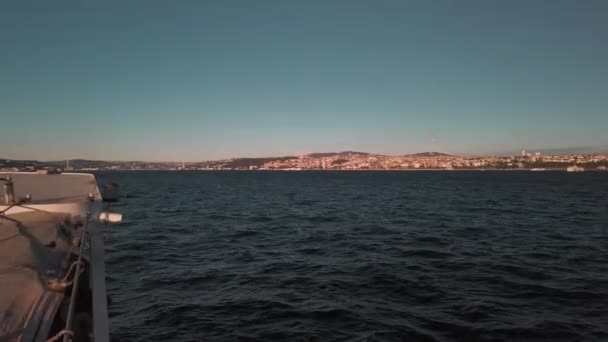 View Embankment Istanbul Boat Distance Istanbul Urban Space Bosphorus Evening — Stock Video