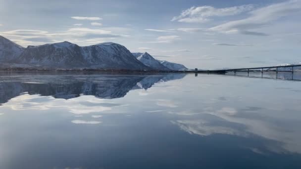 View Risoyhamn Bridge Pristine Blue Lake Lofoten Andya Vesterlen Norway — Video