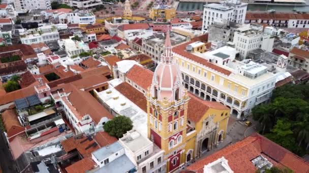 Órbita Aérea Una Iglesia Cartagena Colombia — Vídeos de Stock