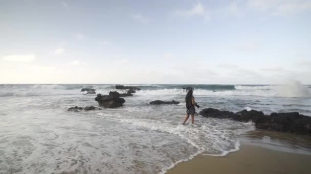 Young Tourist Woman Standing Walking Ocean Water Tropical Beach Rock — стокове відео