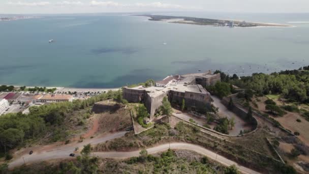 Star Shaped Sao Filipe Fästning Bergstoppen Med Natursköna Kustlinje Seascape — Stockvideo