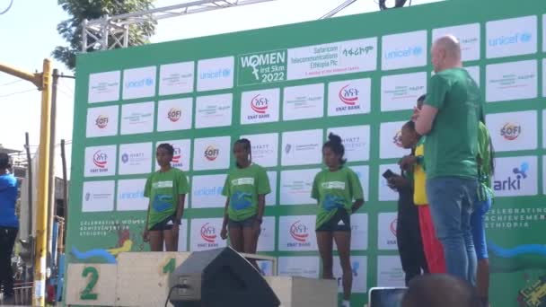 Winners Women Marathon Ready Receive Trophies Medals — Video Stock