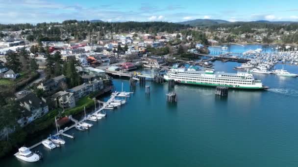 Cinematic Aerial Drone Dolly Shot Port Downtown Friday Harbor Ferry — Stock Video