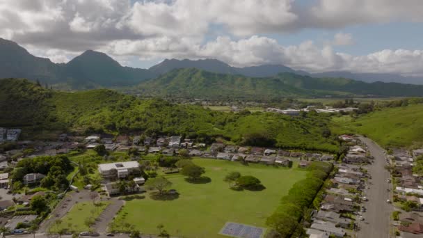 Aerial School Houses Kailua Island Oahu Hawaii Beautiful Day — Stock video
