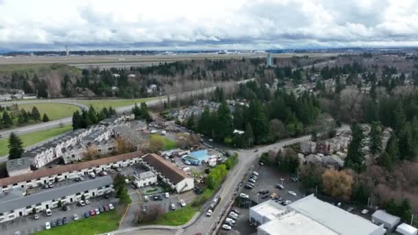 Cinematic Aerial Drone Rise Reveal Shot Seattle Tacoma International Airport — Stockvideo