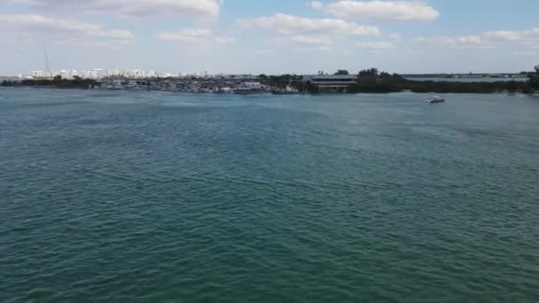 Aerial Boating Procession Mote Marine Laboratory Aquarium Sarasota Florida — Wideo stockowe