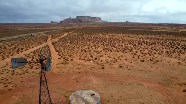 Windmill Desert Prescott Arizona — Stockvideo