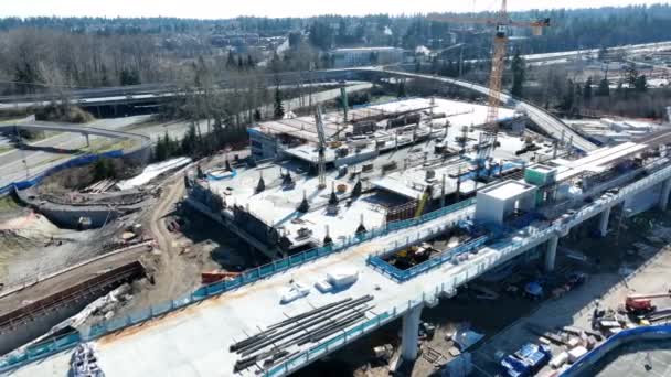 Cinematic Aerial Drone Orbit Shot Lynnwood Transit Center Park Ride — Stockvideo