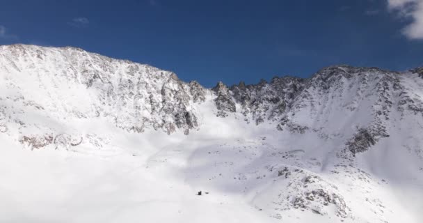 Αεροφωτογραφία Από Βουνά Του Mayflower Gulch Χειμώνα — Αρχείο Βίντεο