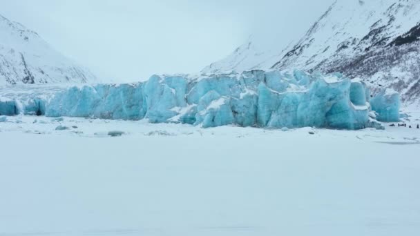 Máquina Neve Dirigindo Uma Geleira Girdwood Alasca — Vídeo de Stock