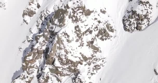 冬のメイフラワー ガルチの山の空中撮影 — ストック動画