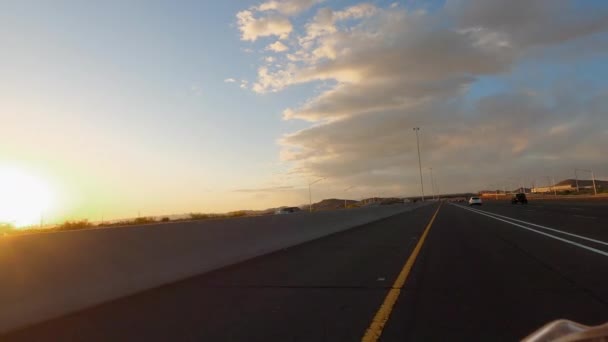 Motorcycle Road Trip Usa Scenic Landscape Asphalt Road Idyllic Sunset — Vídeo de stock